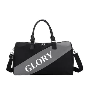 Trendy travel duffle bag with an appealing printed motif