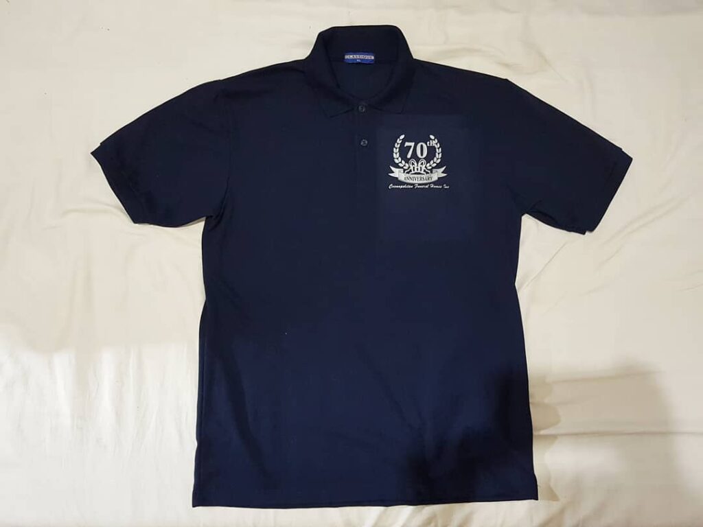 Elegant printed polo shirt with intricate details